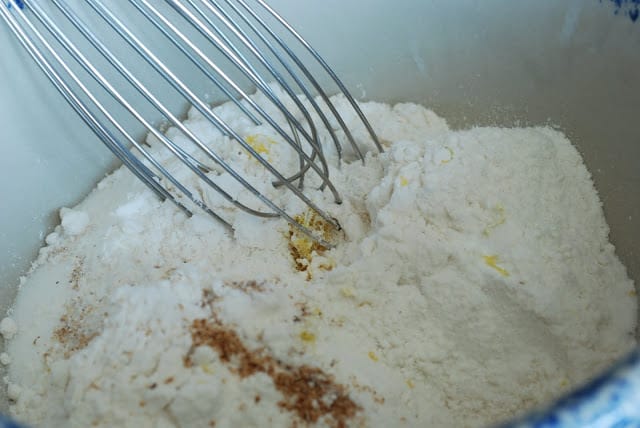 whisk in bowl of flour mixture for shortbread