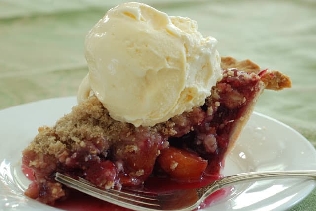 Cranberry Peach Pie