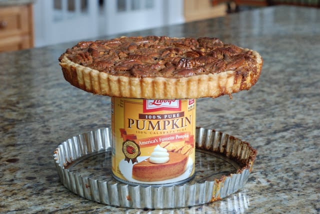 pecan tart on top of can to remove rim