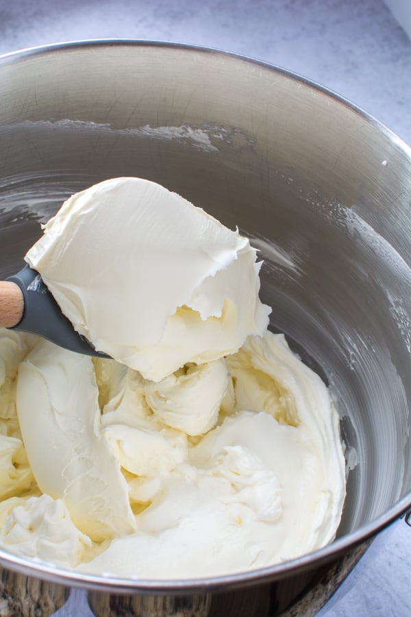 mascarpone in whipped cream