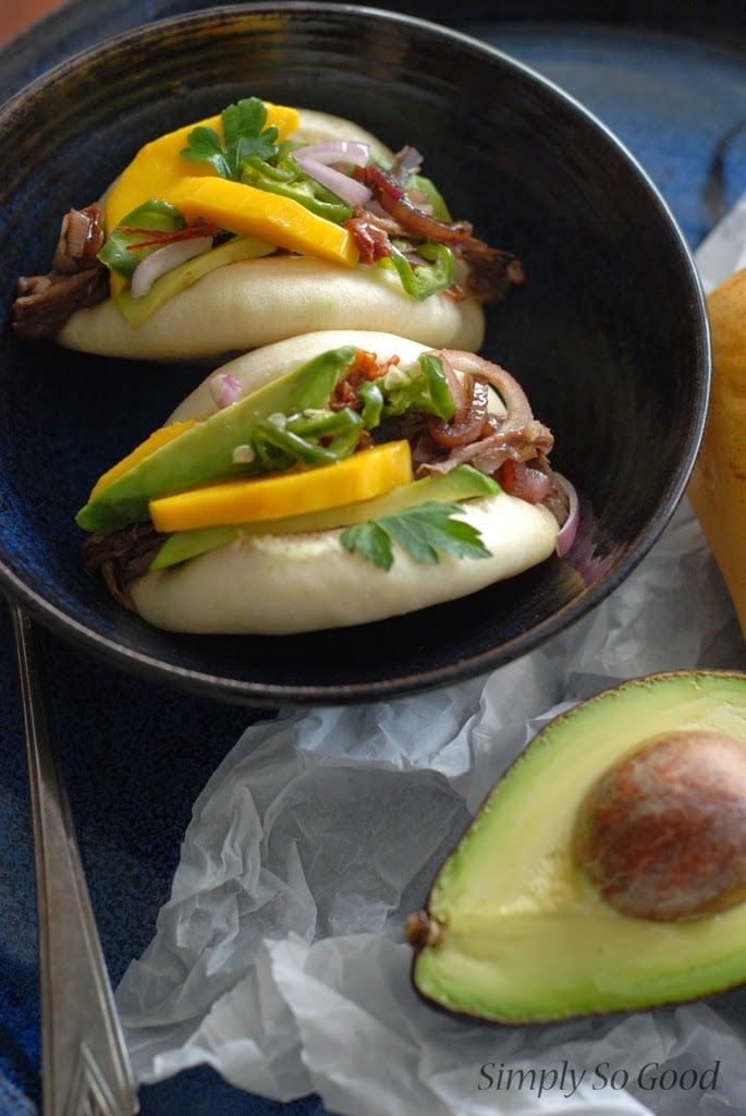 buns with mango avocado