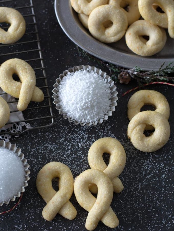 Norwegian berlinerkranser cookies with sugar sprinkles and platter