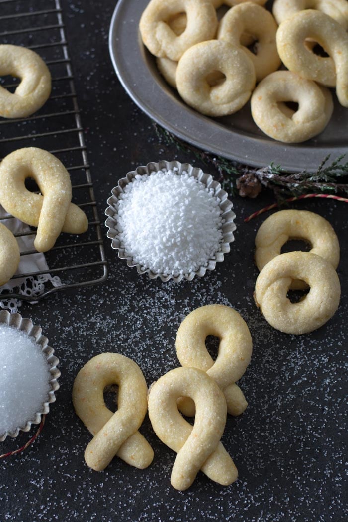 Norwegian berlinerkranser cookies with sugar sprinkles and platter