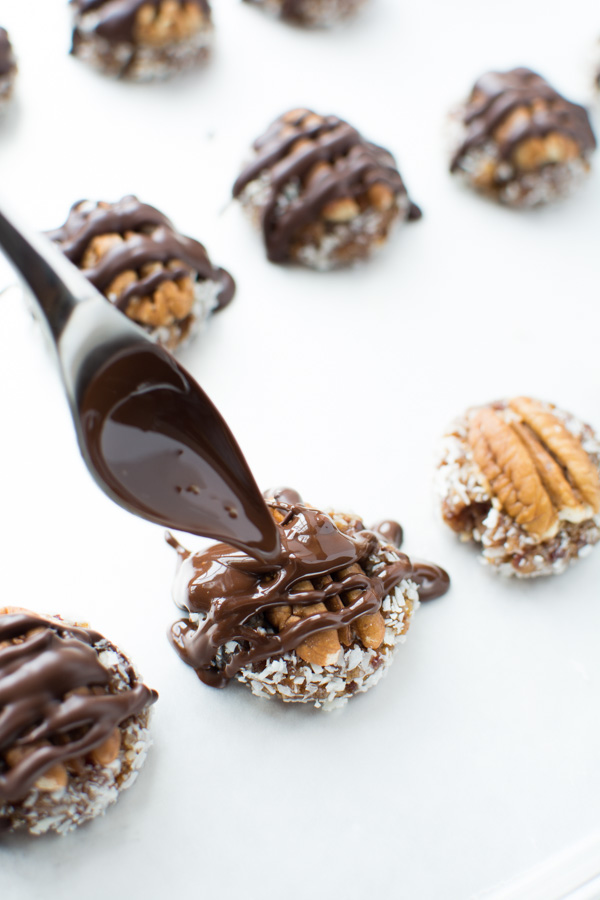 chocolate drizzle on date bites
